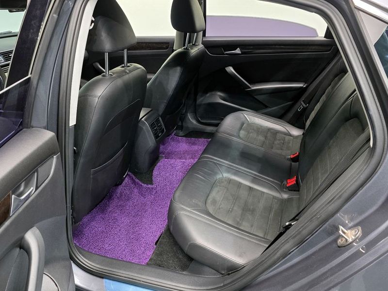 2015 Volkswagen Passat 2.0 TDI B7 photo 12