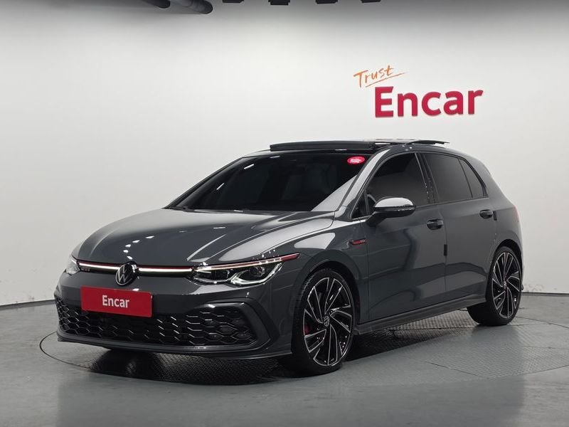 2023 Volkswagen Golf 2.0 GTI photo 1