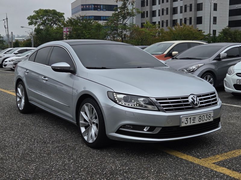 2015 Volkswagen New CC 2.0 TSI photo 1