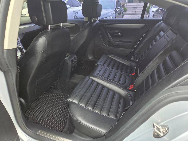 2015 Volkswagen New CC 2.0 TSI photo 13