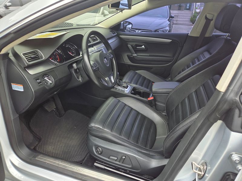 2015 Volkswagen New CC 2.0 TSI photo 14