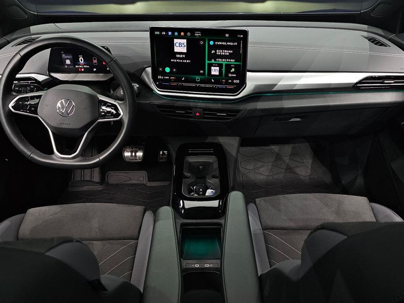 2025 Volkswagen ID.4 Pro photo 7
