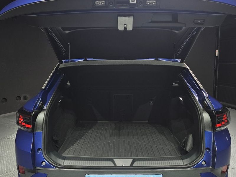 2025 Volkswagen ID.4 Pro photo 20