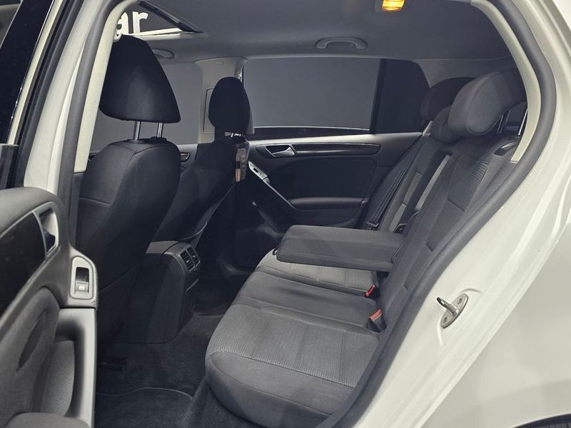 2013 Volkswagen Golf 2.0 TDI StyleEdition photo 12