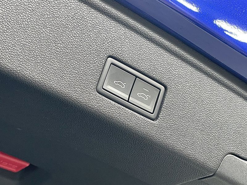 2023 Volkswagen Touareg 3.0 TDI R-Line photo 20
