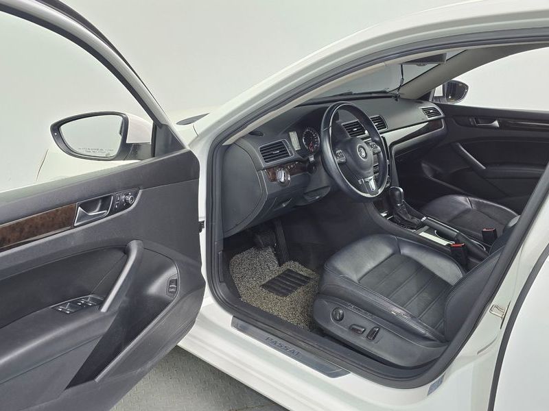 2015 Volkswagen Passat 2.0 TDI B7 photo 10
