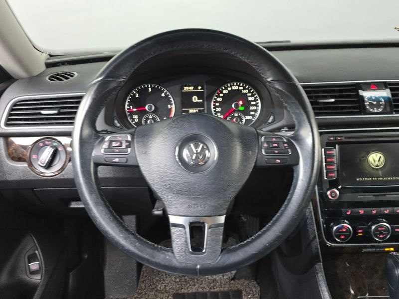 2015 Volkswagen Passat 2.0 TDI B7 photo 13