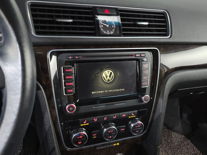 2015 Volkswagen Passat 2.0 TDI B7 photo 14