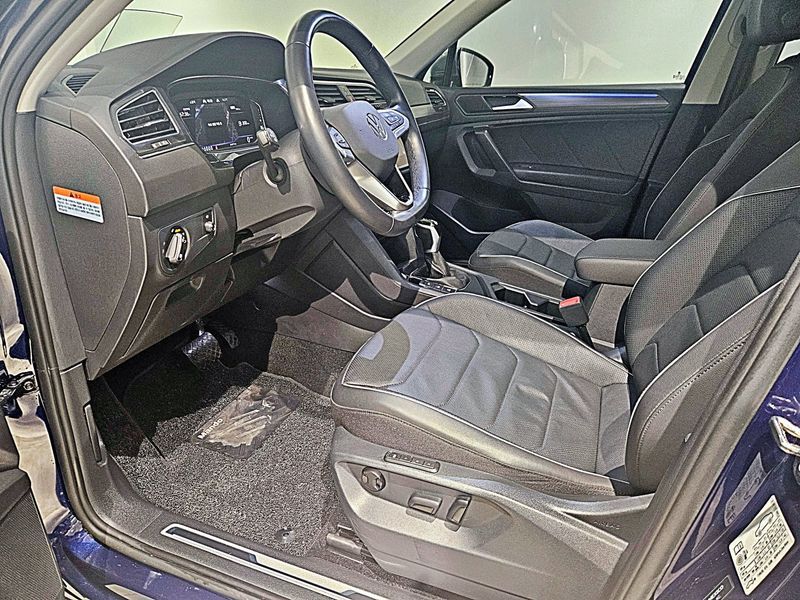 2023 Volkswagen Tiguan 2.0 TSI Prestige photo 10