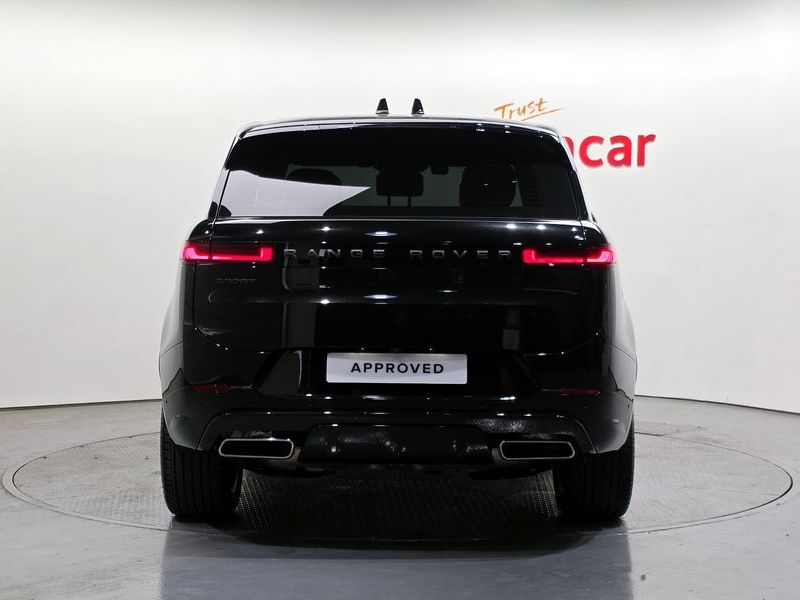 2025 Land Rover Range Rover Sport P400 AB photo 7