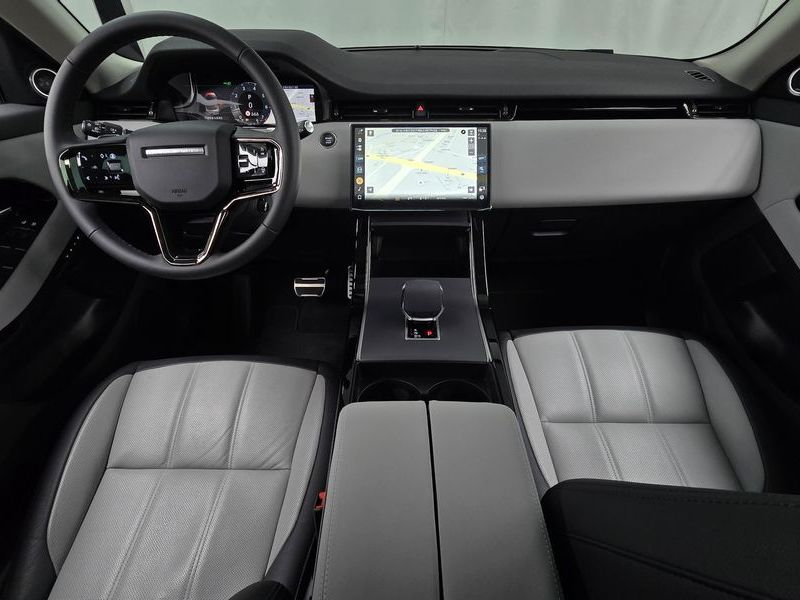 2025 Land Rover Range Rover Evoque P250 Dynamic SE photo 7