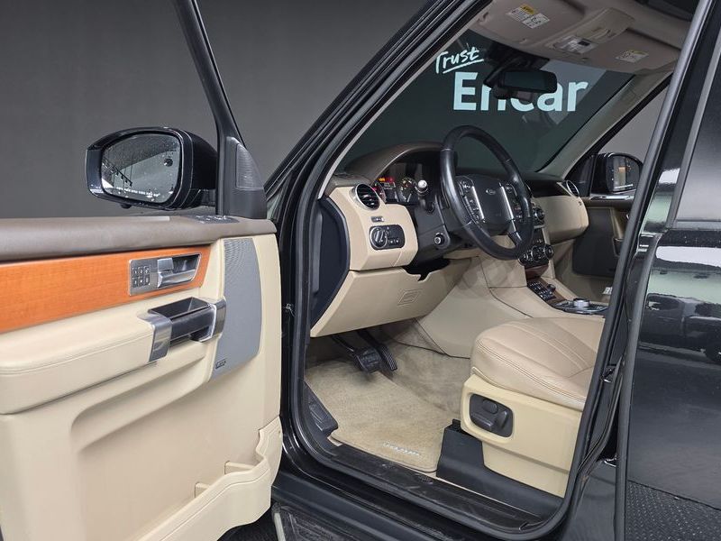 2016 Land Rover Discovery 3.0 SDV6 HSE photo 10