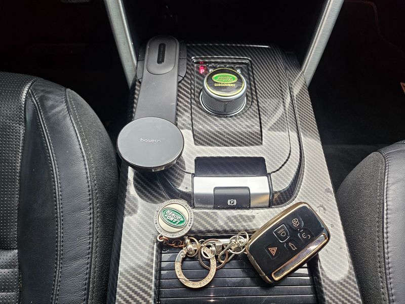 2016 Land Rover Discovery Sport 2.0 TD4 HSE Luxury photo 16