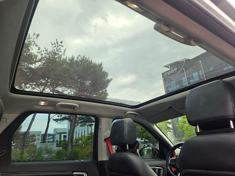 2016 Land Rover Discovery Sport 2.0 TD4 HSE Luxury photo 19