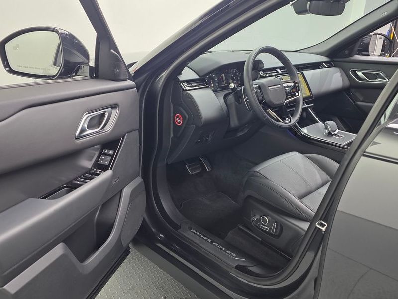 2025 Land Rover Range Rover Velar 3.0 P400 Dynamic HSE photo 11