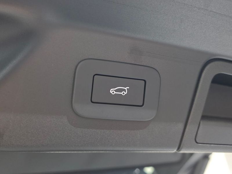2025 Land Rover Range Rover Velar 3.0 P400 Dynamic HSE photo 20