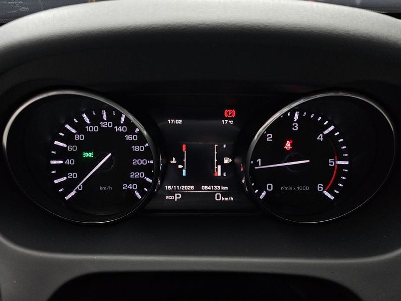 2016 Land Rover Discovery Sport 2.0 TD4 SE photo 8