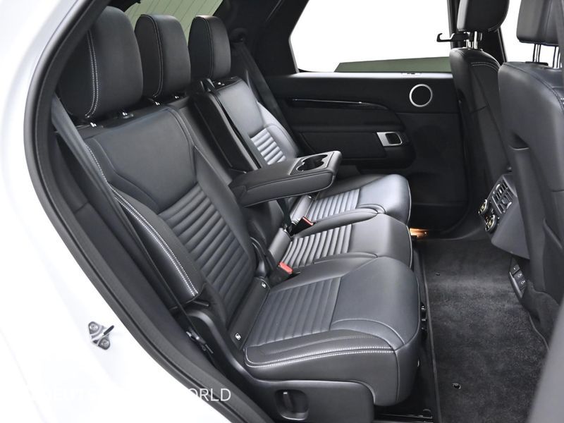 2025 Land Rover Discovery 2.0 P300 S photo 12