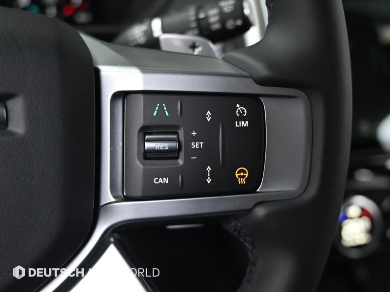 2025 Land Rover Discovery 2.0 P300 S photo 18