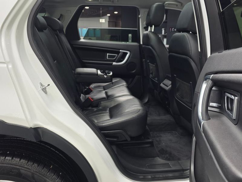 2017 Land Rover Discovery Sport 2.0 TD4 SE photo 12