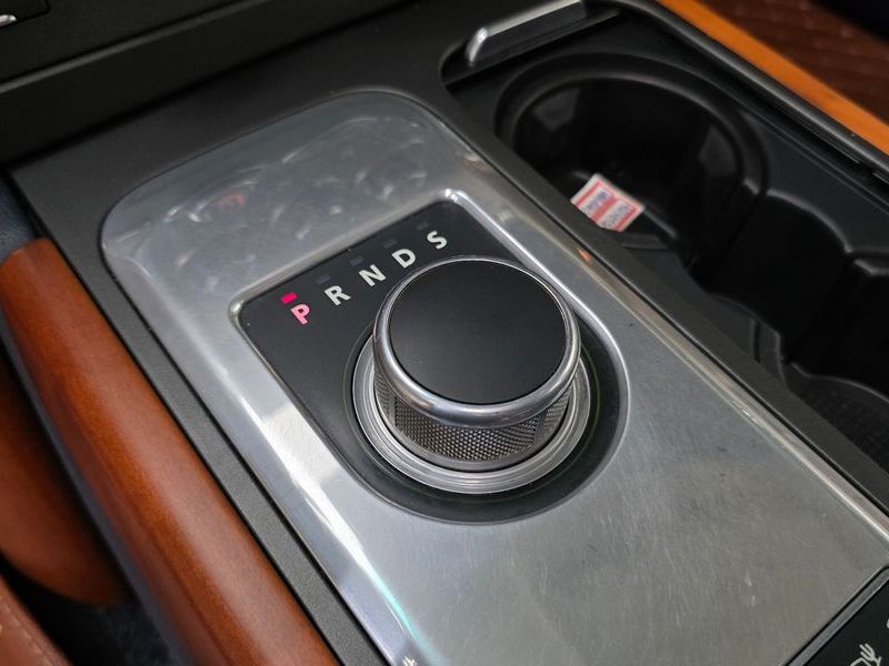 2012 Land Rover Range Rover 4.4 TDV8 Vogue photo 9