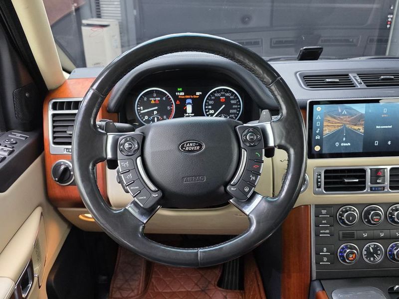 2012 Land Rover Range Rover 4.4 TDV8 Vogue photo 13