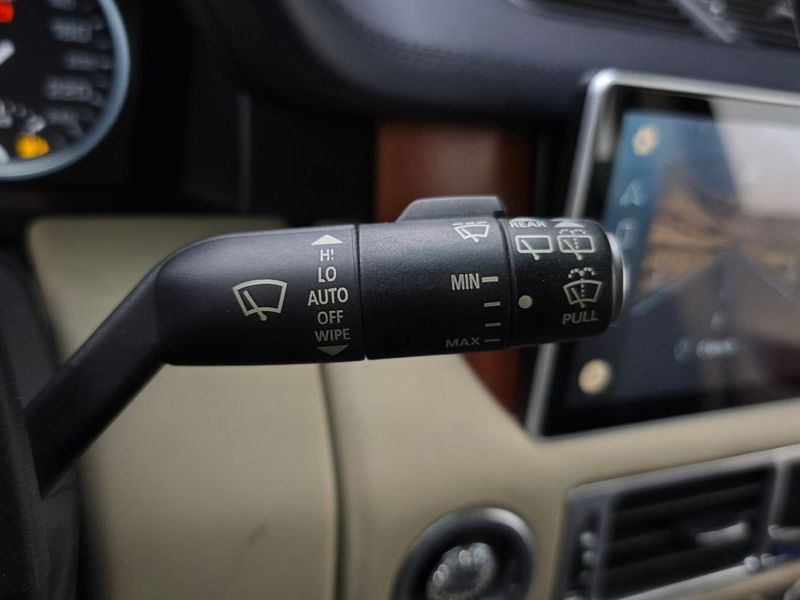 2012 Land Rover Range Rover 4.4 TDV8 Vogue photo 15