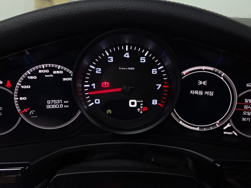 2018 Porsche Panamera 3.0 AWD photo 8