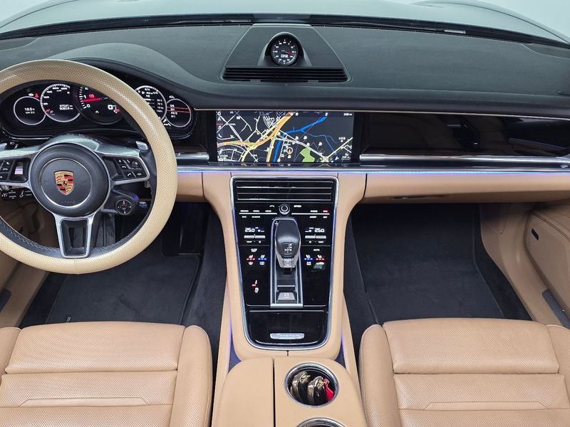 2018 Porsche Panamera 3.0 AWD photo 7