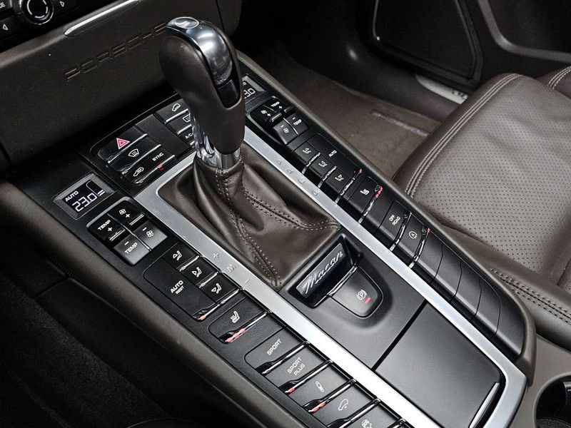 2015 Porsche Macan 3.6 Turbo 95B photo 9