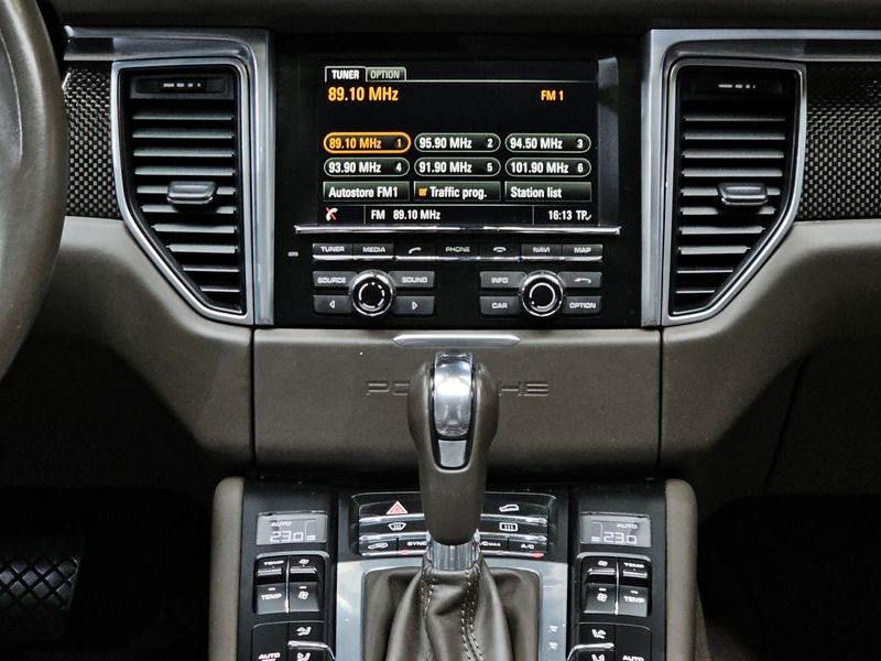 2015 Porsche Macan 3.6 Turbo 95B photo 14