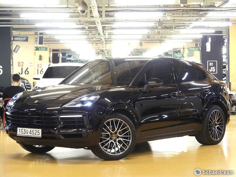 2021 Porsche Cayenne 3.0 Coupe photo 1