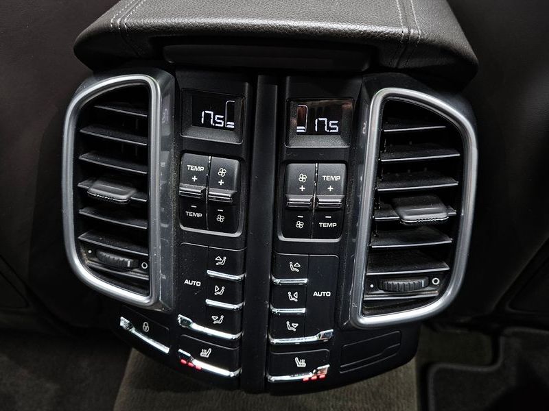 2015 Porsche Cayenne 4.2 S Diesel 958 photo 19