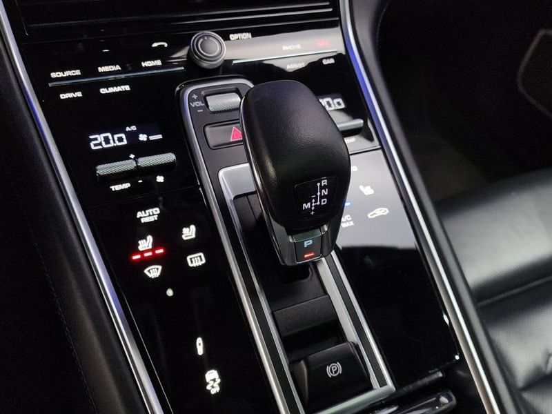 2017 Porsche Panamera 2.9 4S photo 9
