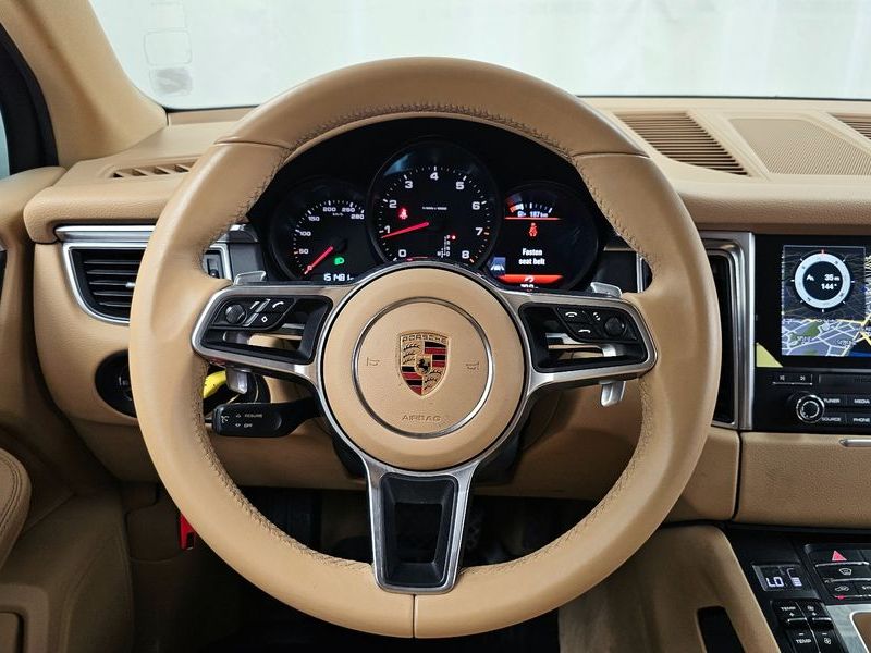 2017 Porsche Macan 2.0 95B photo 13