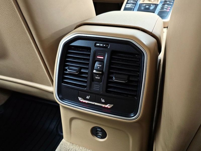 2017 Porsche Macan 2.0 95B photo 19