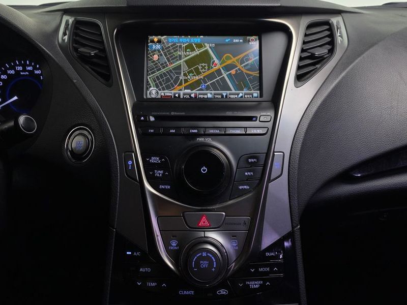 2012 Hyundai Grandeur LPG HG300 Prime photo 13