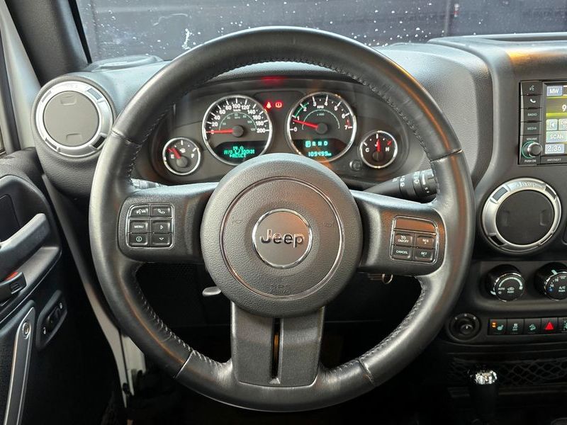 2016 Jeep Wrangler 3.6 Sahara 4Door photo 13