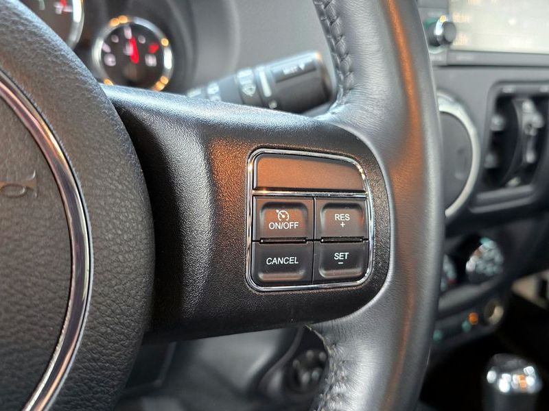 2016 Jeep Wrangler 3.6 Sahara 4Door photo 16