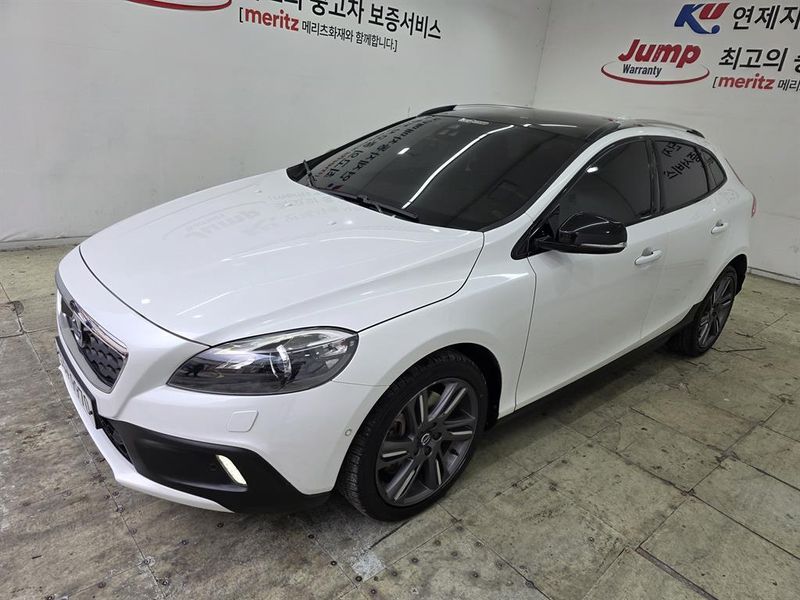 2015 Volvo V40 크로스컨트리 D4 photo 1