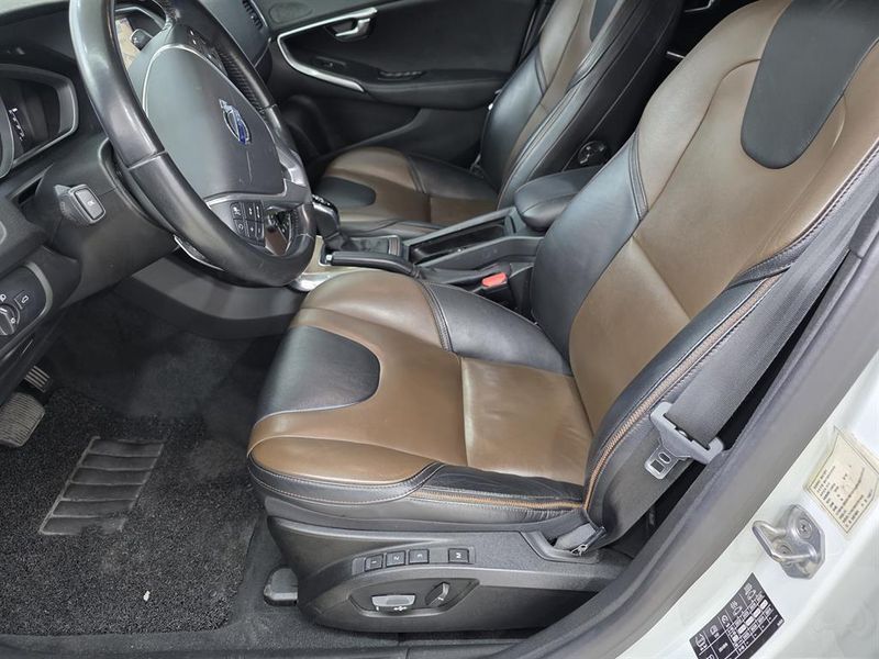 2015 Volvo V40 크로스컨트리 D4 photo 10