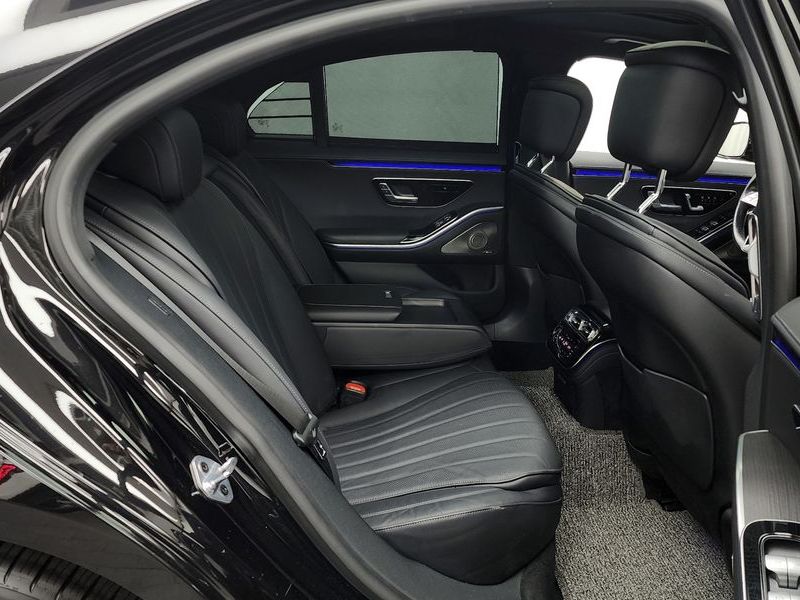 2022 Mercedes-Benz S-Class S350 d photo 12