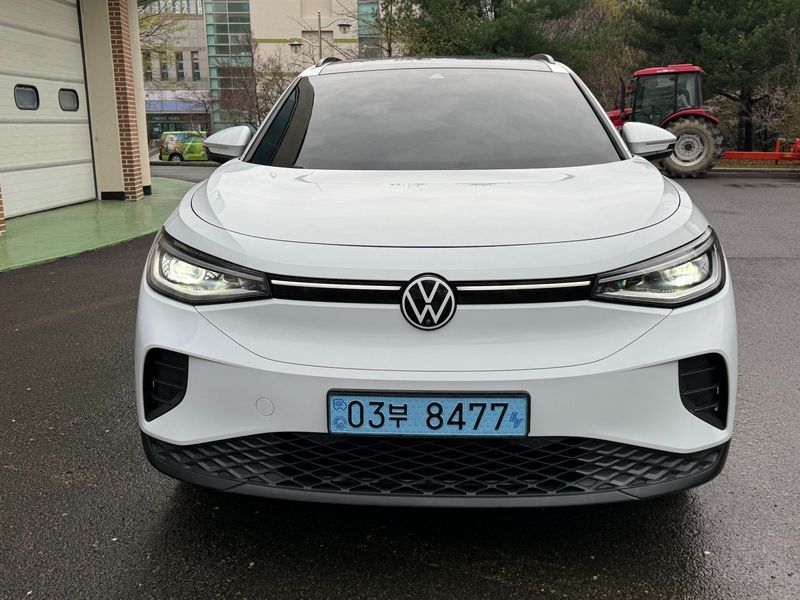 2023 Volkswagen ID.4 Pro photo 1