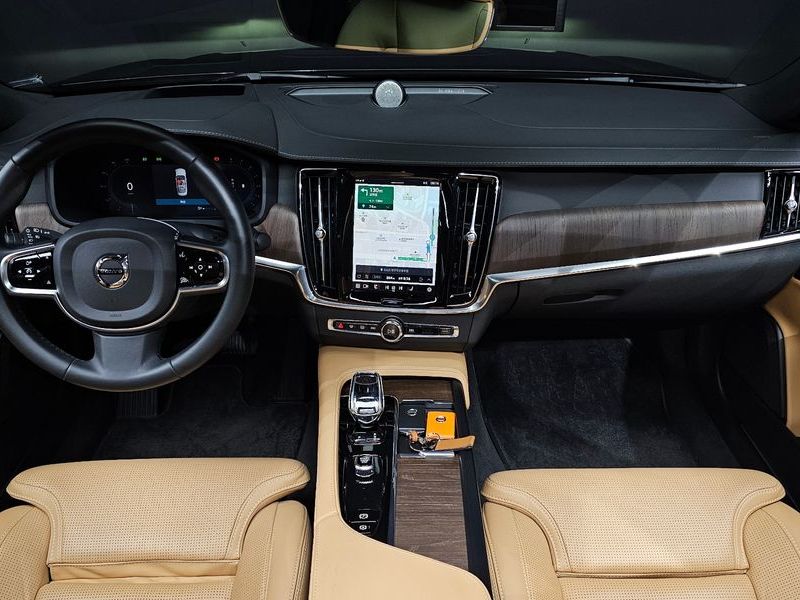 2023 Volvo S90 B6 AWD Ultimate Bright photo 7