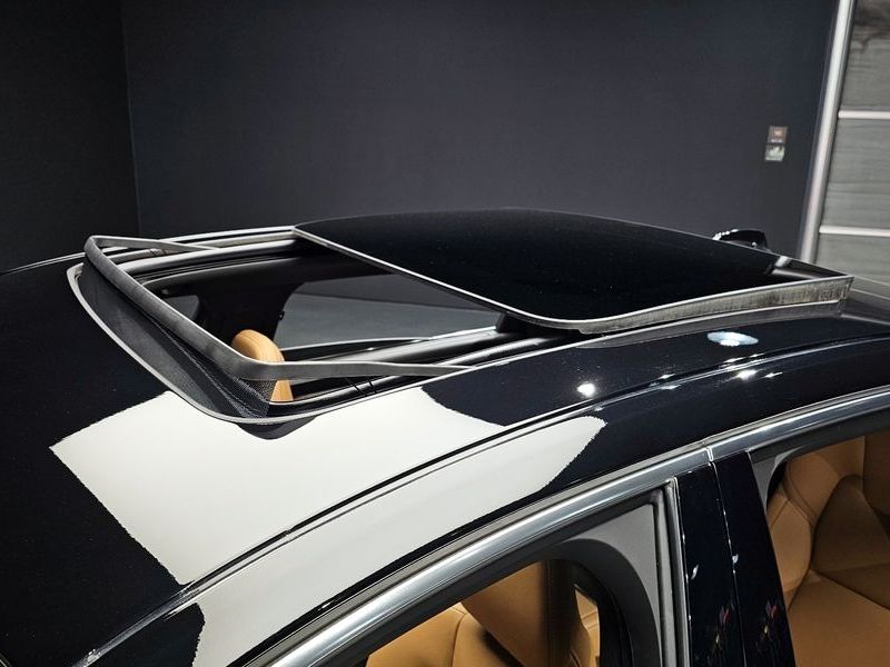 2023 Volvo S90 B6 AWD Ultimate Bright photo 16