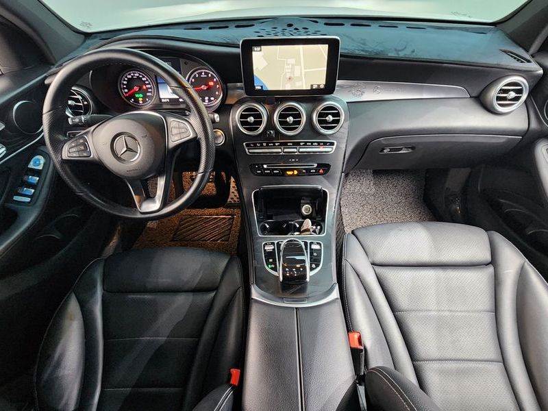 2019 Mercedes-Benz C-Class GCL300 4MATIC Coupe photo 7