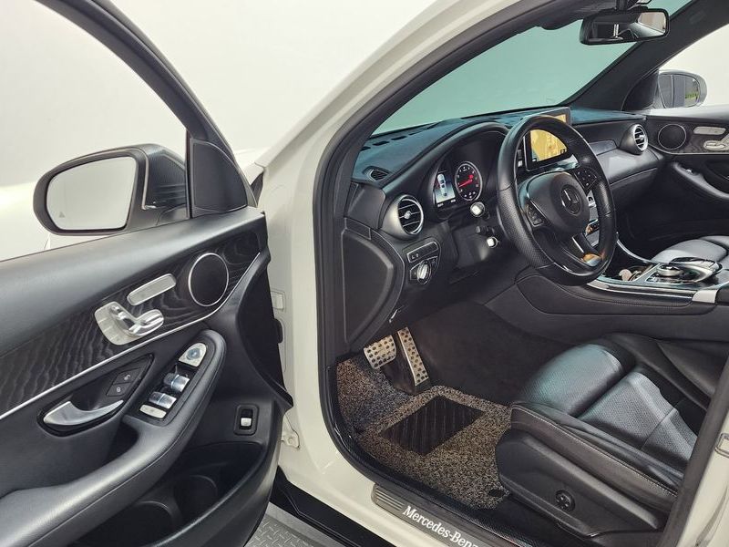 2019 Mercedes-Benz C-Class GCL300 4MATIC Coupe photo 10