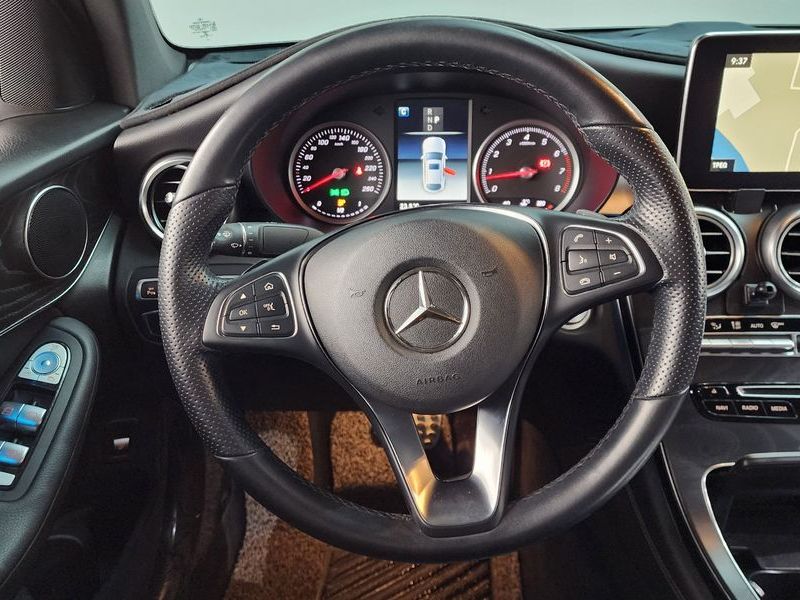 2019 Mercedes-Benz C-Class GCL300 4MATIC Coupe photo 13
