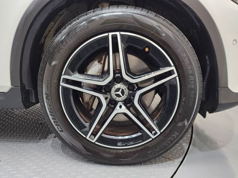 2019 Mercedes-Benz C-Class GCL300 4MATIC Coupe photo 21