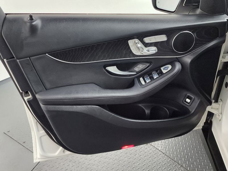 2019 Mercedes-Benz C-Class GCL300 4MATIC Coupe photo 24